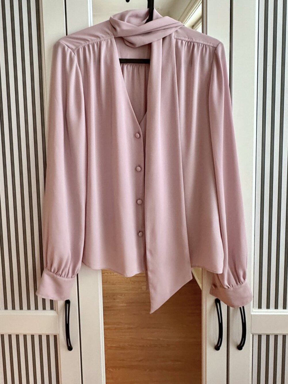Aritzia Wilfred Ritual Blouse Dusty Pink Tie-Neck Button-Up Size XS